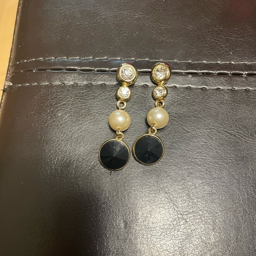 Vintage yellow tone and black dangle earrings